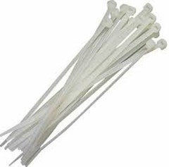 ABRACADEIRA NYLON BRANCA 200X4,8MM SC C/100 GIBA